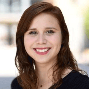 Professional portrait of Vicky Espinoza